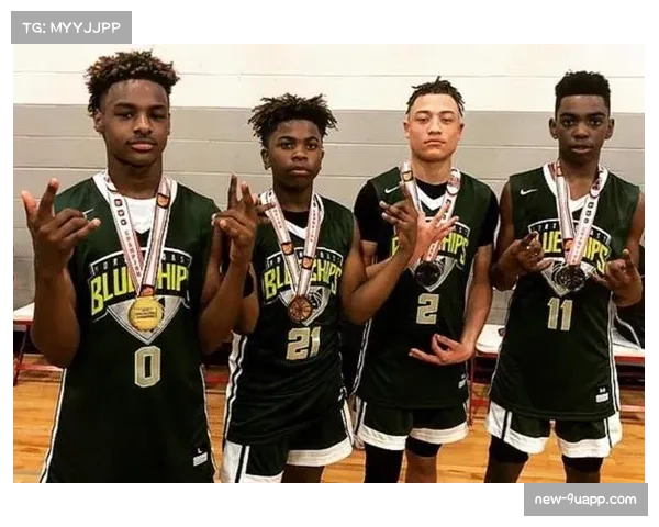 NBA季后赛经验宝贵,年轻球队交学费成长迅速